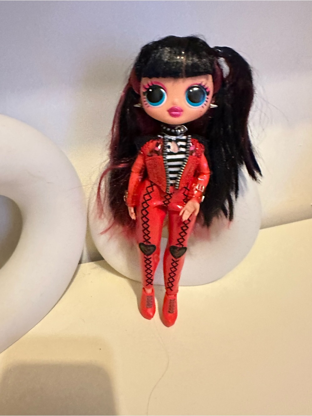 LOL Surprise! OMG Doll, Remix Super Surprise Rock Band Fame Queen